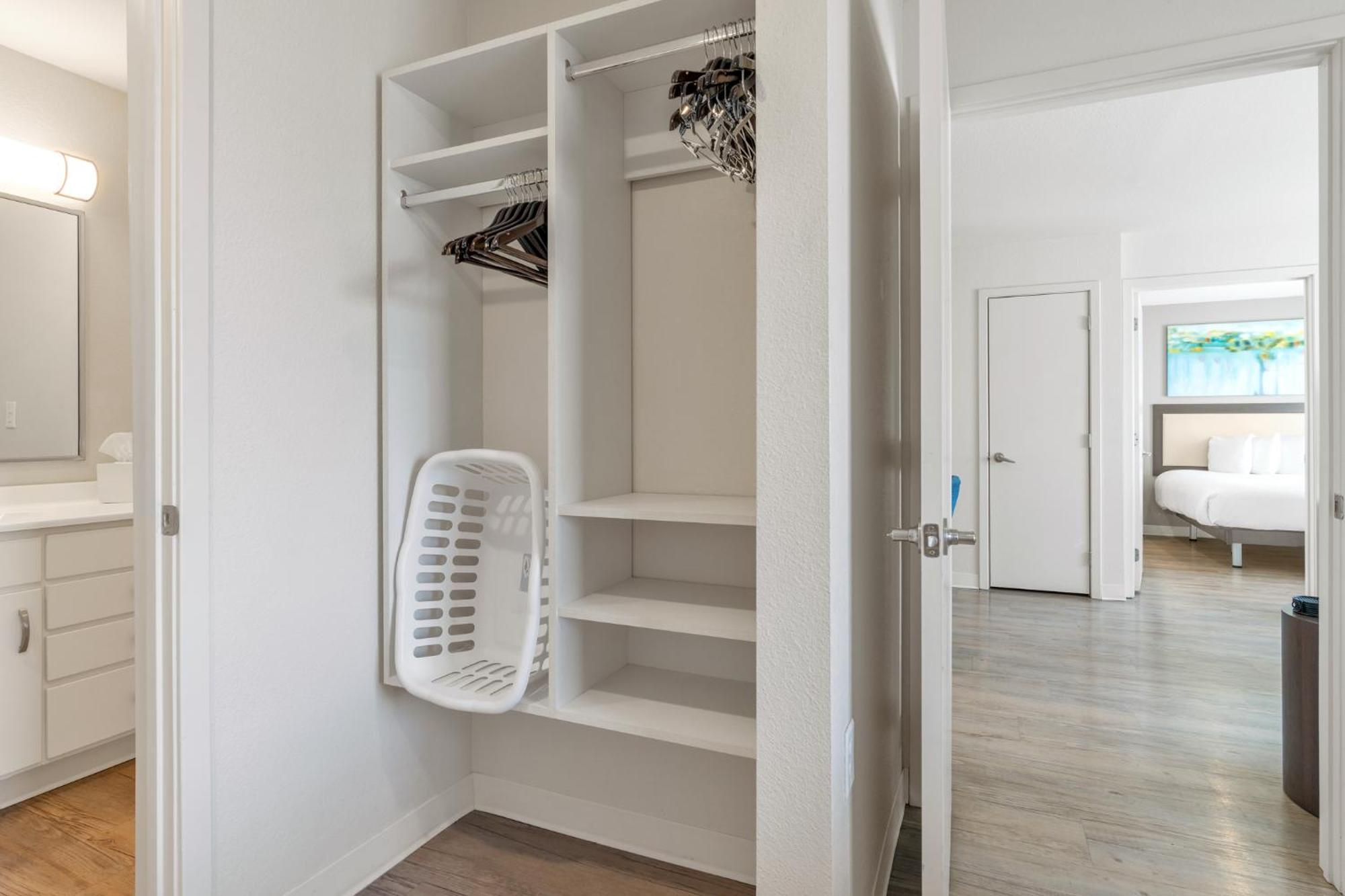 Simplicity At The Rim 1414 I Comfy 2 Bed 2 Bath Apartment San Antonio