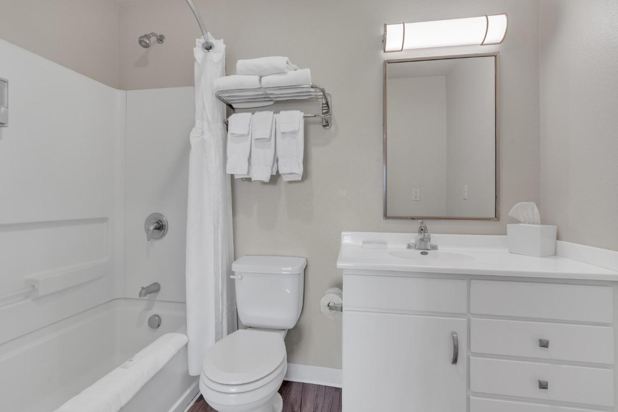 Simplicity At The Rim 1414 I Comfy 2 Bed 2 Bath San Antonio